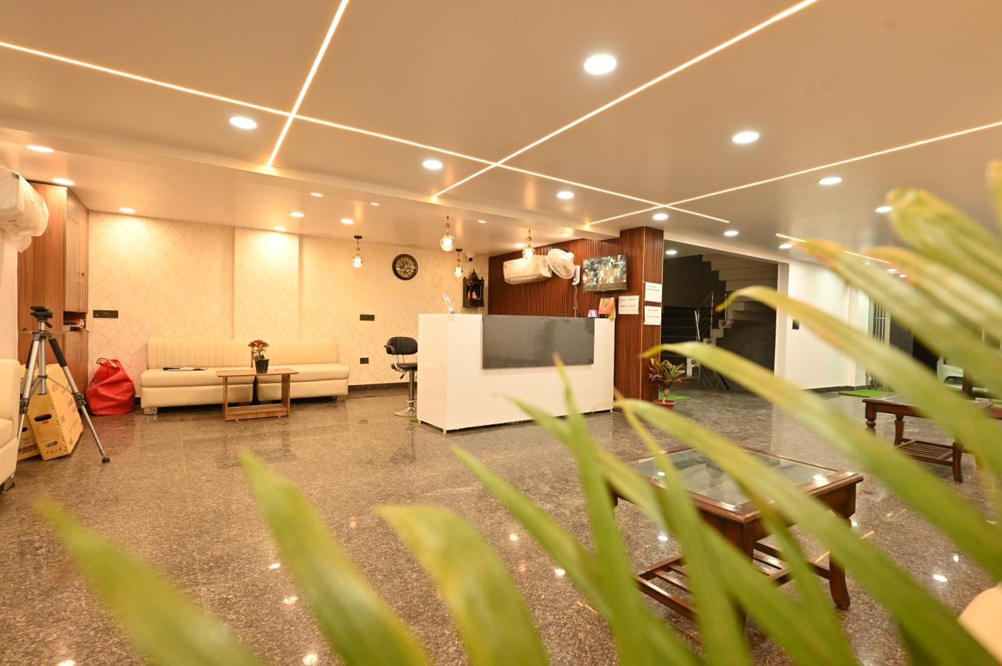 Hotel Down Town Paschim Vihar Delhi  Exterior foto