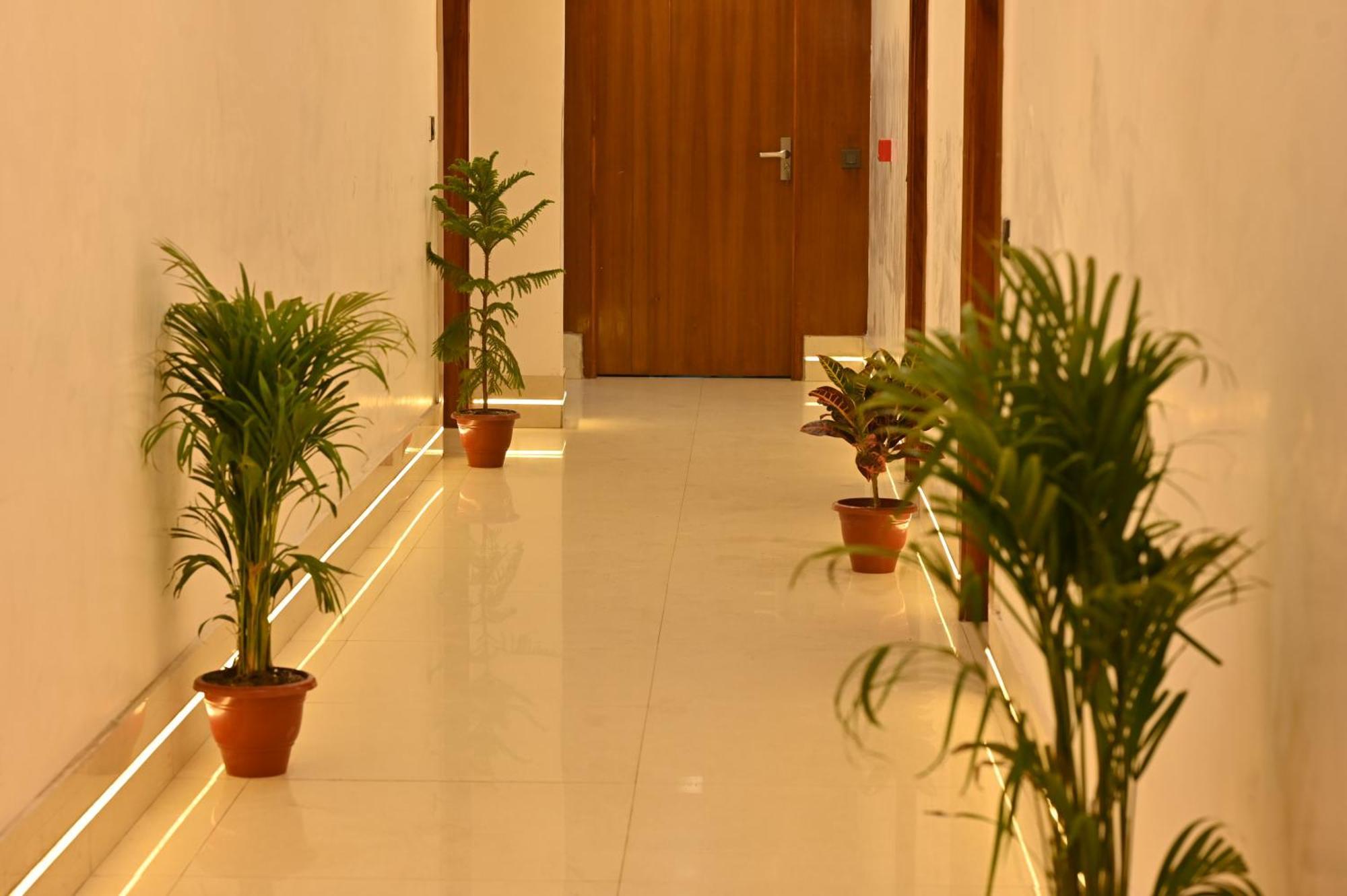 Hotel Down Town Paschim Vihar Delhi  Exterior foto