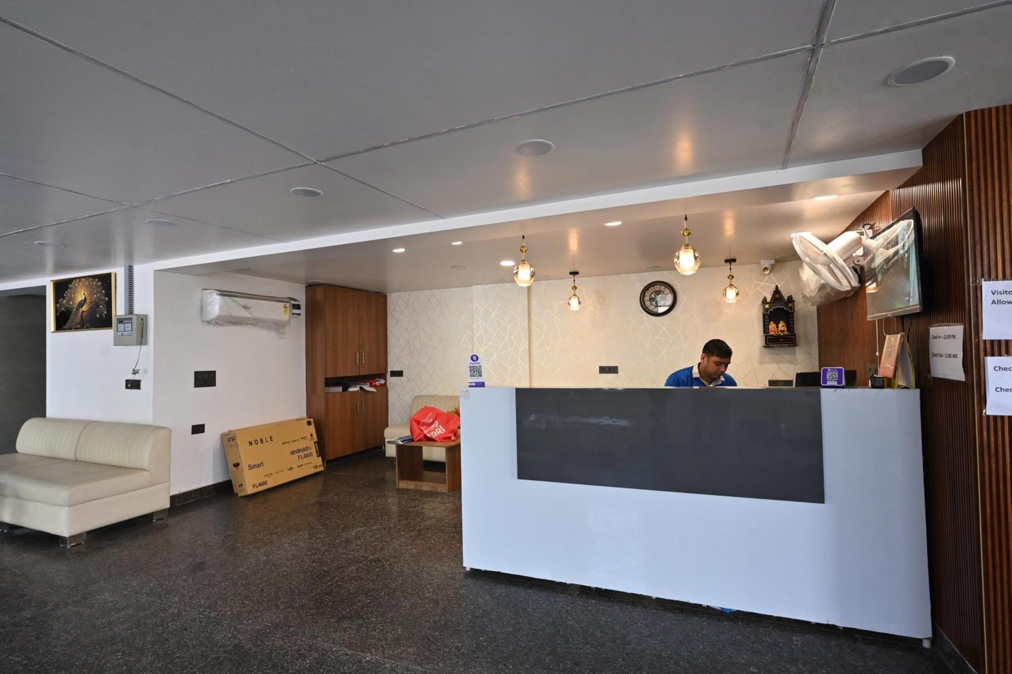 Hotel Down Town Paschim Vihar Delhi  Exterior foto