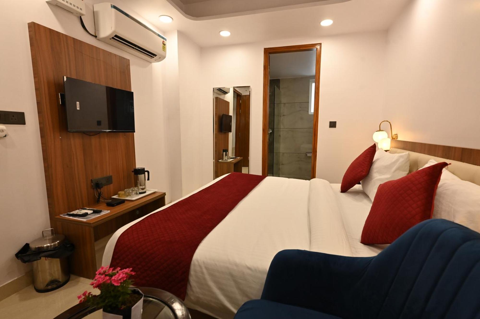 Hotel Down Town Paschim Vihar Delhi  Exterior foto