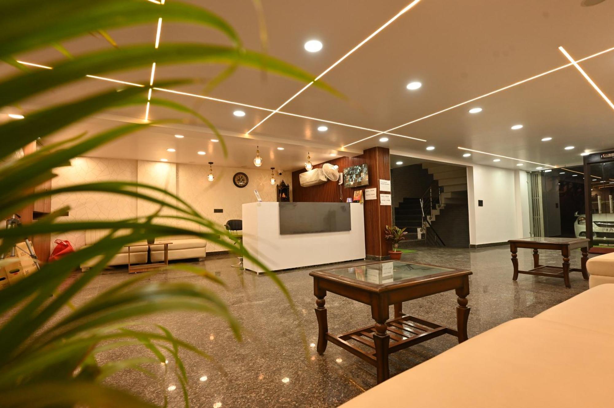 Hotel Down Town Paschim Vihar Delhi  Exterior foto